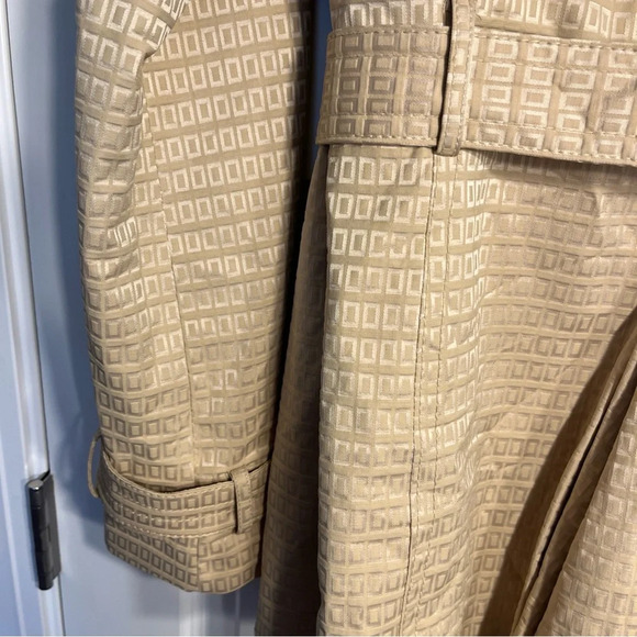 Johnston & Murphy Women’s Coat With Belt   Size Large - Picture 11 of 12